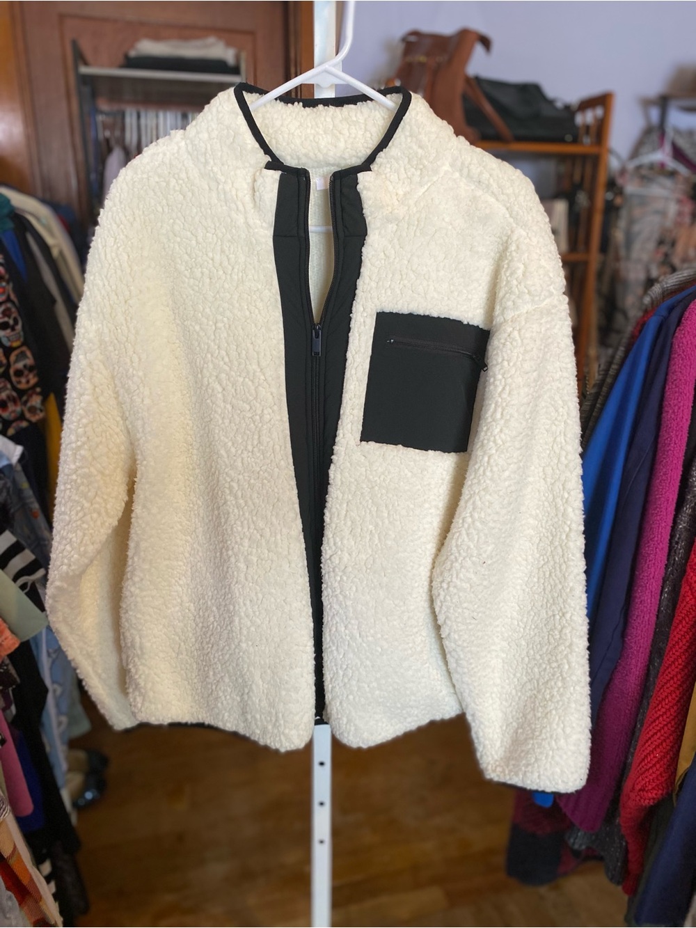 dip Cream Sherpa Jacket with Black Trim & Pocket